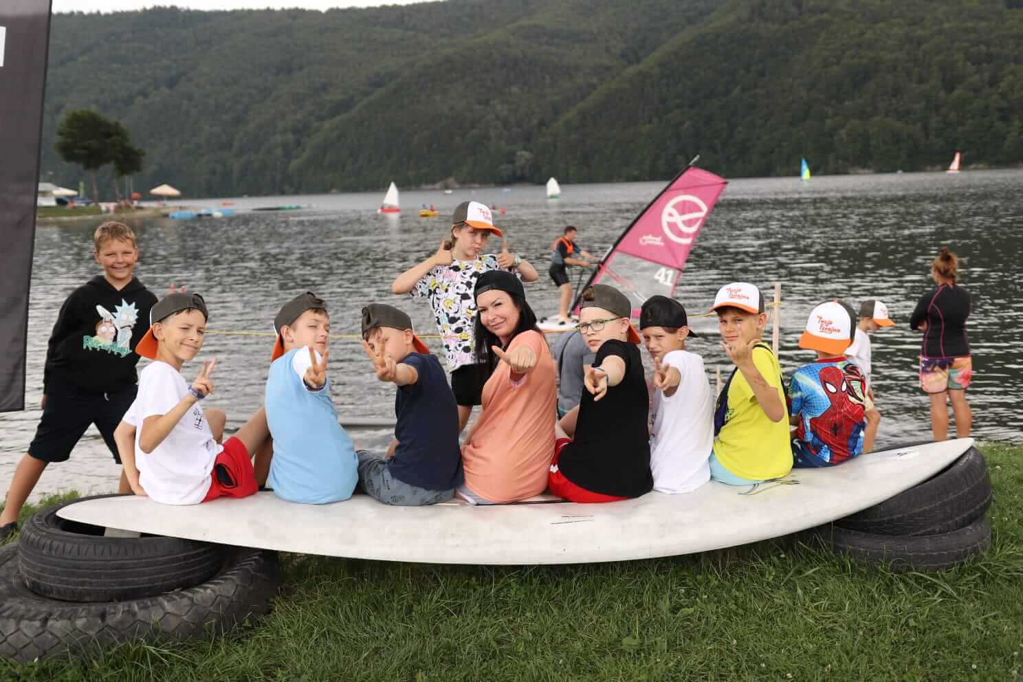 Ferajna nad jeziorem